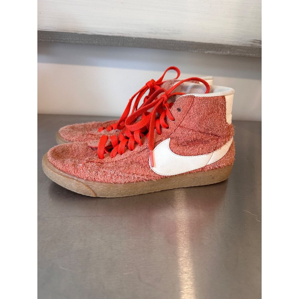 Nike Sneakers Womens 7 Blazer Mid Suede Vintage Pink‎ Gum Basketball Shoes